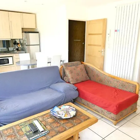Apartment D'une Avec Jardin Clos Et Wifi A Ferrand
