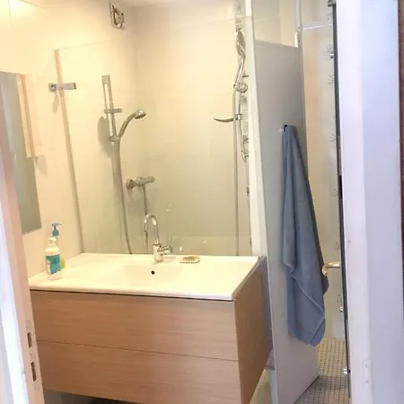 Apartment D'une Avec Jardin Clos Et Wifi A Ferrand
